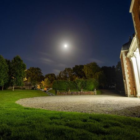 Eastwood Observatory: 12 Bedrooms, Swimming Pool And Tennis Court هايلشام المظهر الخارجي الصورة