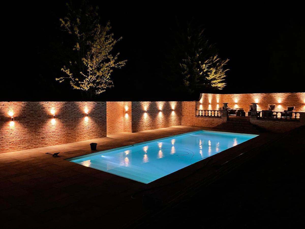 Eastwood Observatory: 12 Bedrooms, Swimming Pool And Tennis Court هايلشام المظهر الخارجي الصورة