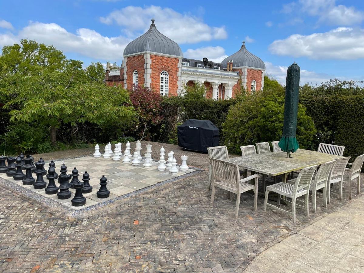 Eastwood Observatory: 12 Bedrooms, Swimming Pool And Tennis Court هايلشام المظهر الخارجي الصورة