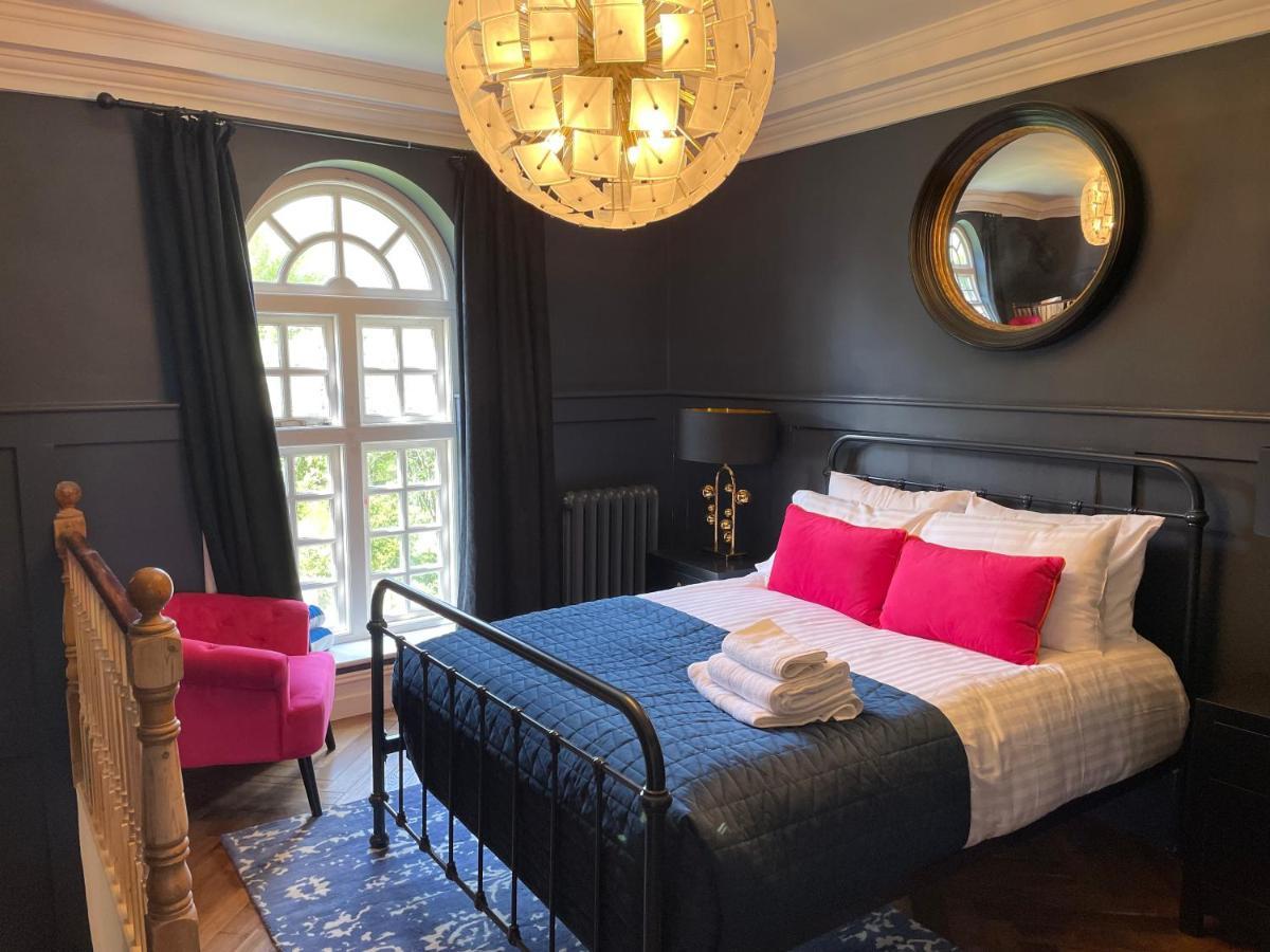 Eastwood Observatory: 12 Bedrooms, Swimming Pool And Tennis Court هايلشام المظهر الخارجي الصورة